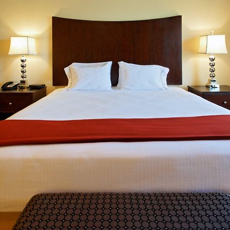 Holiday Inn Express Hotel & Suites Cleburne By Ihg Extérieur photo