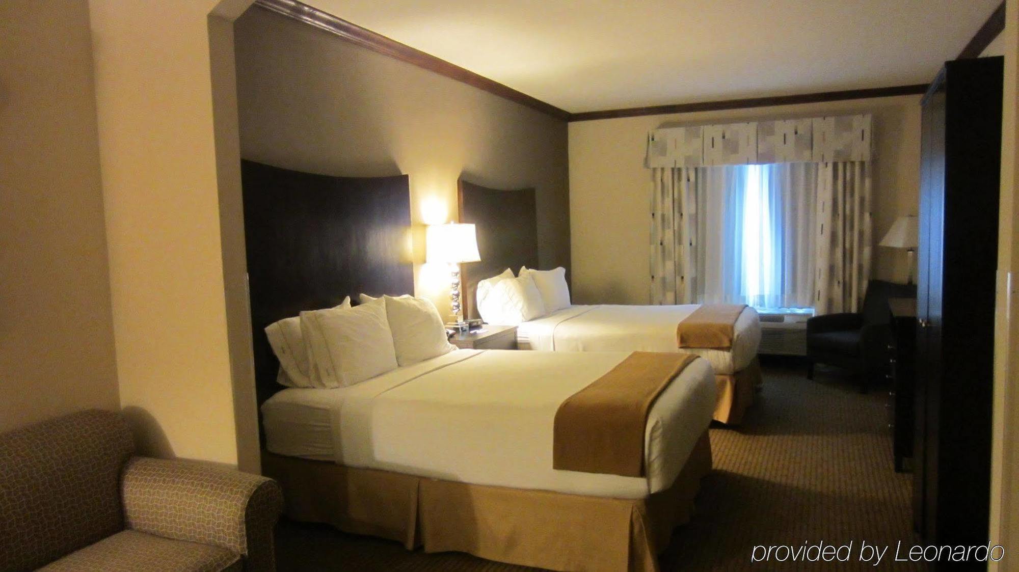 Holiday Inn Express Hotel & Suites Cleburne By Ihg Extérieur photo